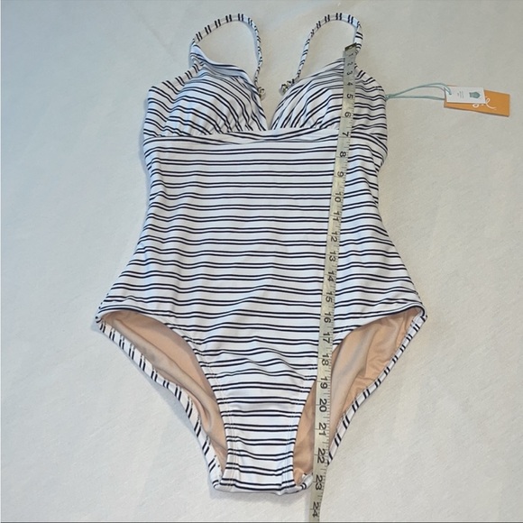 Kona Sol Target Triangle High Coverage One Piece Swimsuit Sz XS (0-2) - Picture 4 of 10